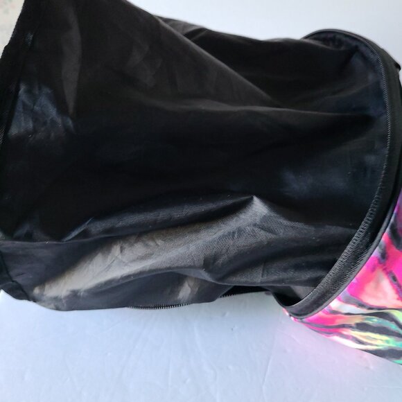 VICTORIA'S SECRET PINK - BLACK TIE DYE- RAINBOW DUFFLE BAG /GYM/ TRAVEL NWOT - Picture 9 of 11